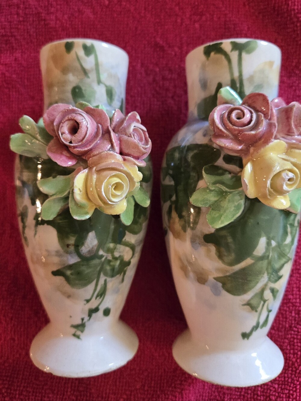 VTG ITALIAN HAND PAINTED PORCELAIN Rose BUD VASES x 2 MANTEL OR DRESSING TABLE